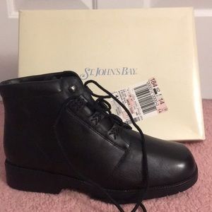 Women’s black boots